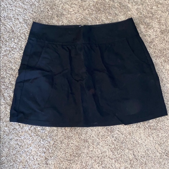 Old Navy Black A-Line Skirt - Picture 1 of 2